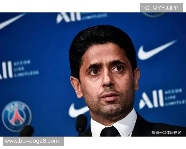 一人一城的传奇归宿 足球巨星退役后的深情告别与传世足迹